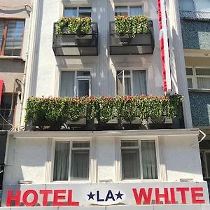 Hotel La White